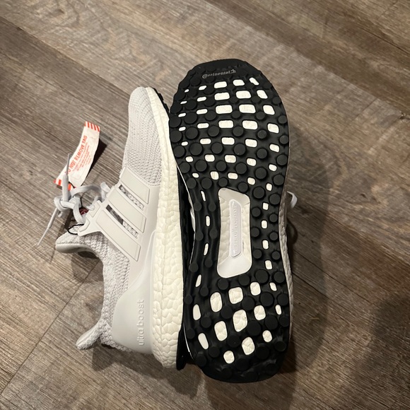 White adidas 4.0 DNA ultraboost main image 4